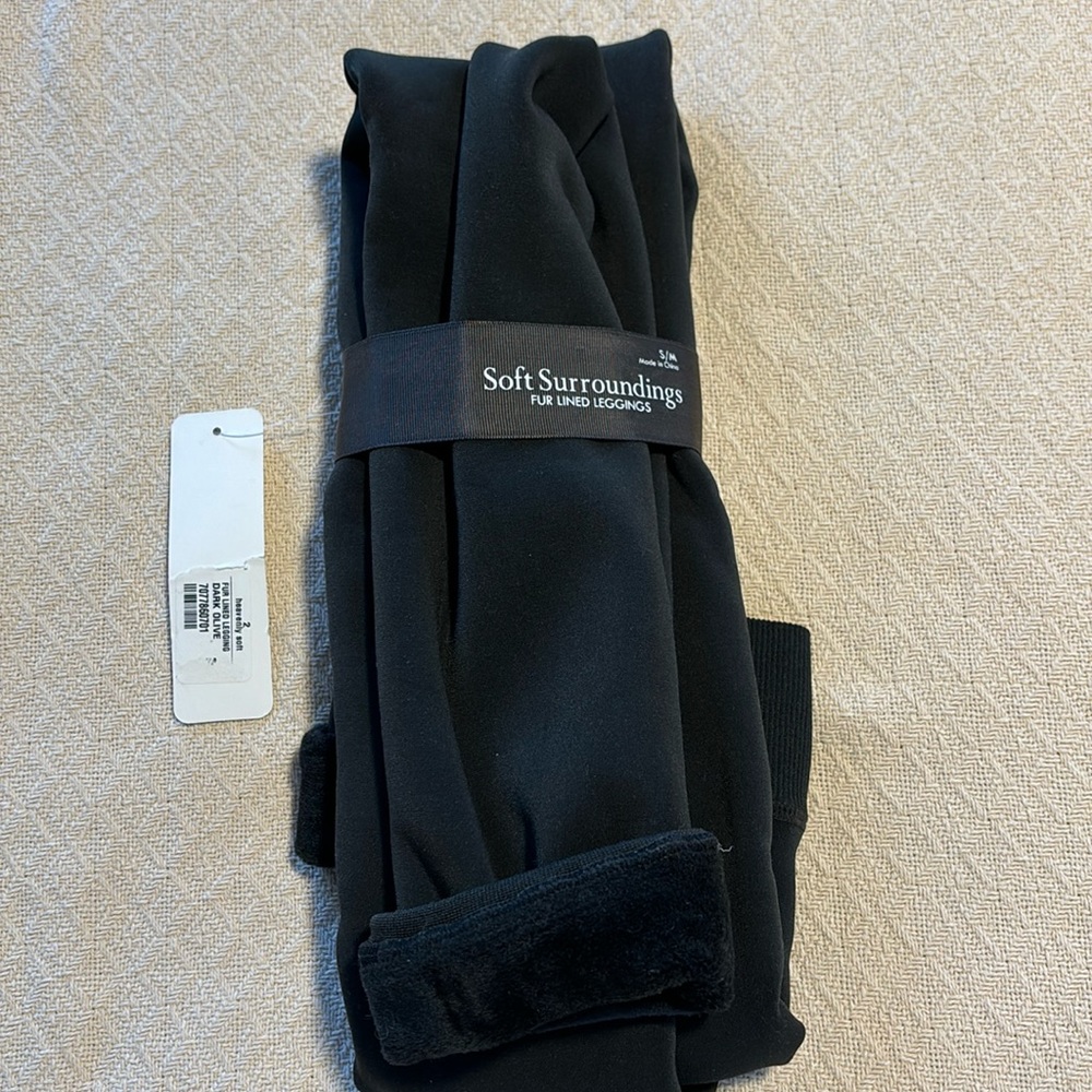 Soft surroundings faux fur lined leggings. NWT